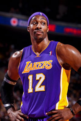 毛罗：尤文后防缺乏领袖，斯帕莱蒂应让他们展现个性成为领袖（毛罗：尤文防线缺少领袖，斯帕莱蒂应鼓励球员释放个性成长为领军者）