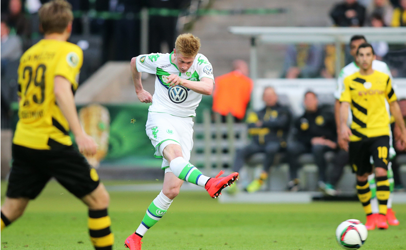 阿门，这位在篮球场上默默耕耘的球员，以其稳健的控卫表现赢得了队友及球队的信任。（阿门：低调耕耘的稳健控卫，凭实力收获队友与球队的信赖）