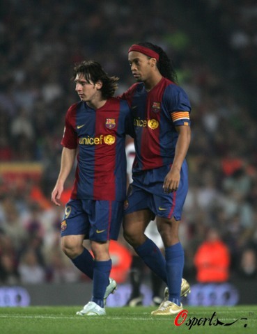 霍安·加西亚：领跑西甲和零封很重要，我一到巴萨就感觉舒适（霍安·加西亚：西甲领跑与零封同等重要，初到巴萨便倍感舒适）