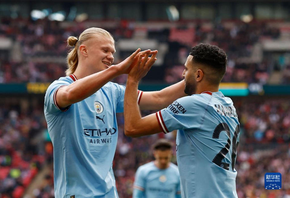 约基奇创NBA历史，两度斩获55+三双（约基奇缔造NBA里程碑，两次完成55+三双壮举）