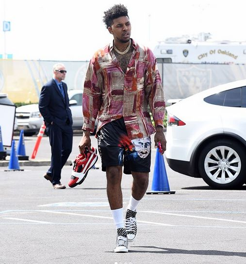 近5战输了4场！阿德巴约：我们必须做好防守 还要加强传球（近5场4败！阿德巴约：防守要做到位 传球还需加强）