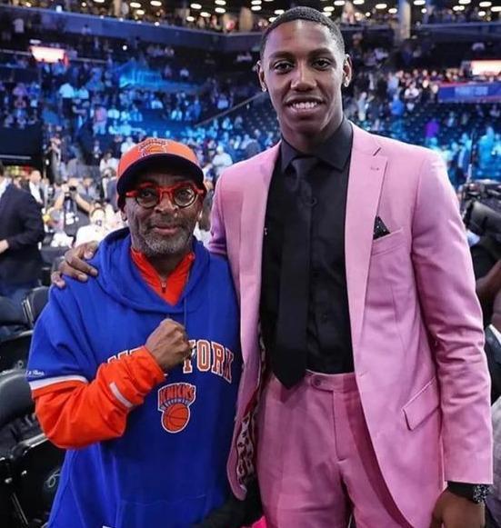 豪门官宣重磅续约（豪门官方宣布完成重磅续约）