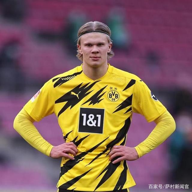 每体：巴萨有意左后卫索萨，想用桑托斯欠的290万欧锁定交易（每体：巴萨看中左后卫索萨，计划以桑托斯所欠290万欧作为筹码敲定转会）