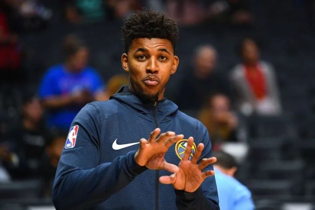 迪马：普利希奇因高烧未随队前往都灵，明日将决定是否出战（迪马：因高烧普利希奇未随队赴都灵，能否出战明日定夺）