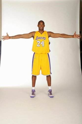 南野拓实：佐野海舟的传球很棒；我们本场战术重点就是抢开局（南野拓实赞佐野海舟传球出色：本场战术重在抢开局）