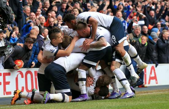 首发变阵！火箭圣诞大战战湖人首发：伊森顶替奥科吉出战（火箭圣诞夜战湖人首发调整：伊森取代奥科吉进入先发阵容）