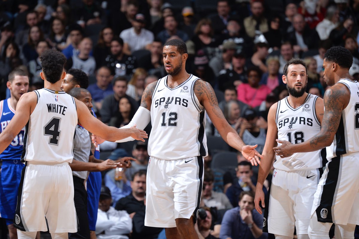 成魔咒？此前取得NBA杯冠军的雄鹿和湖人均在次年止步小组赛（魔咒应验？曾夺NBA季中锦标冠军的雄鹿、湖人次年均小组出局）